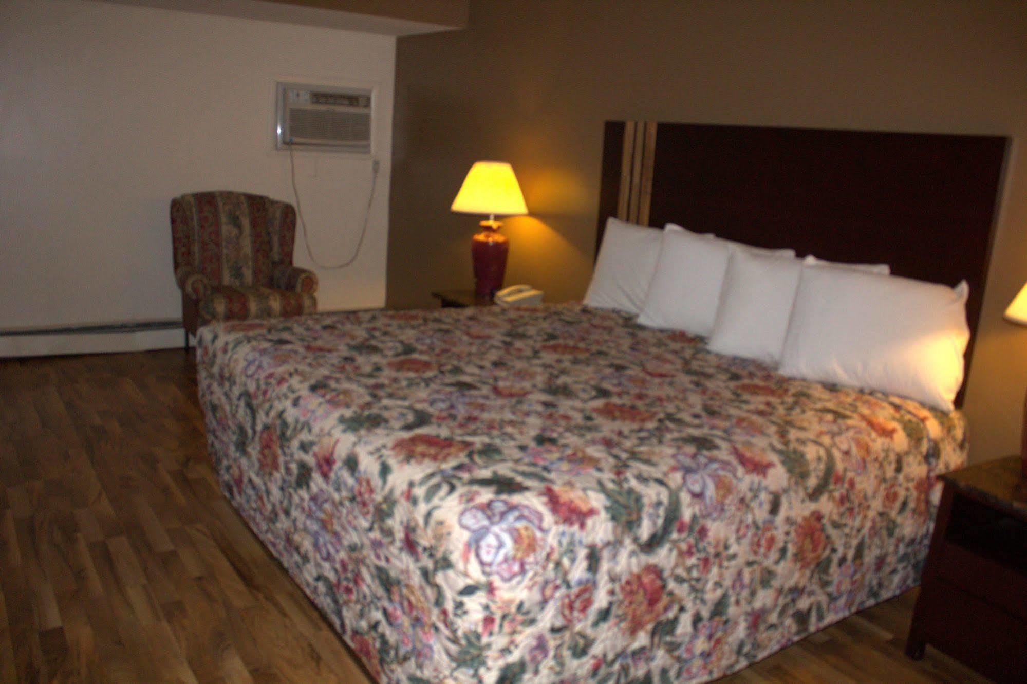 American Inn&Suites Countryside Eksteriør bilde