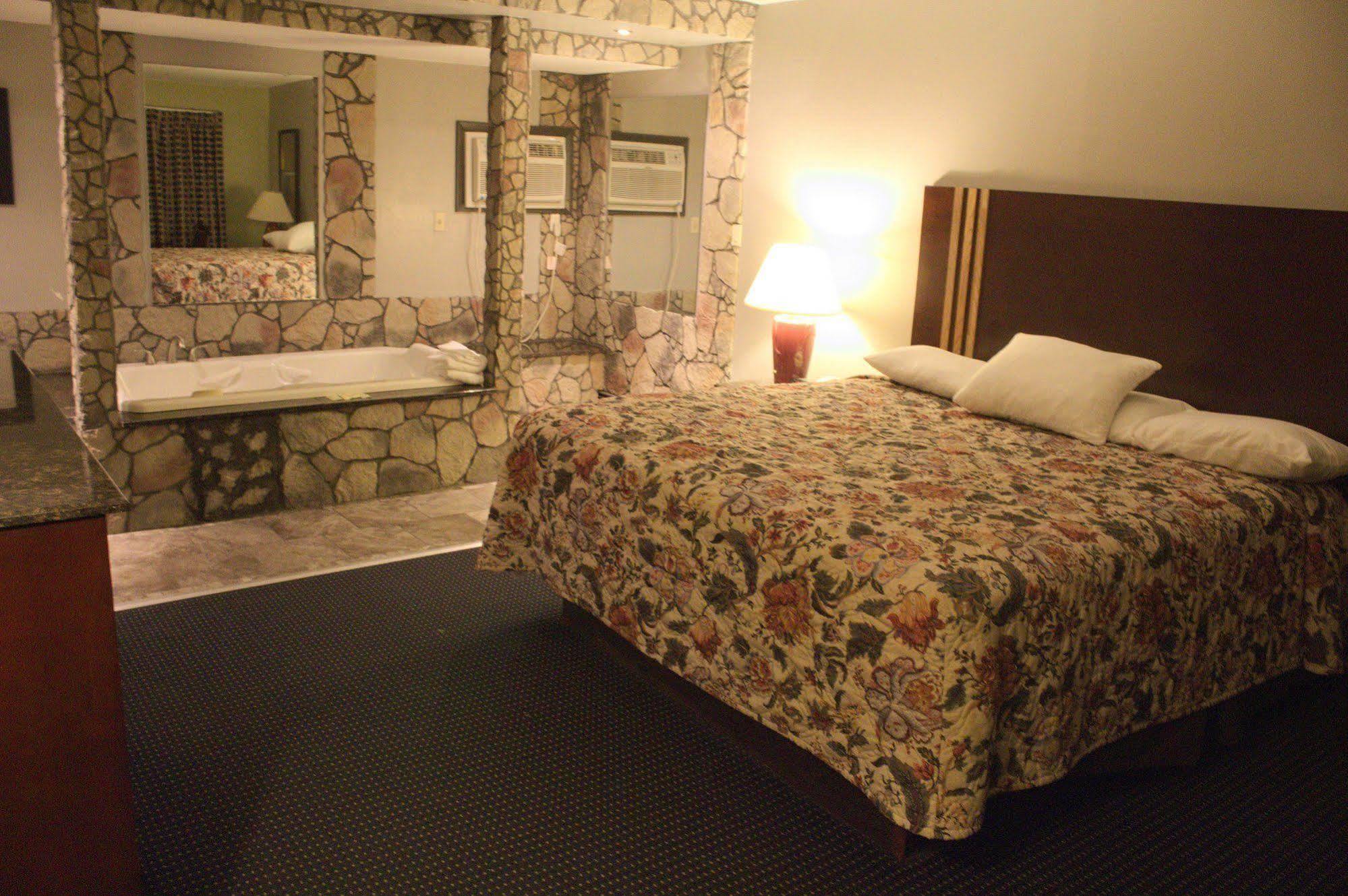 American Inn&Suites Countryside Eksteriør bilde